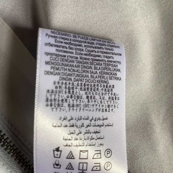 BCBG dress in size 02 - Picture 10 of 10